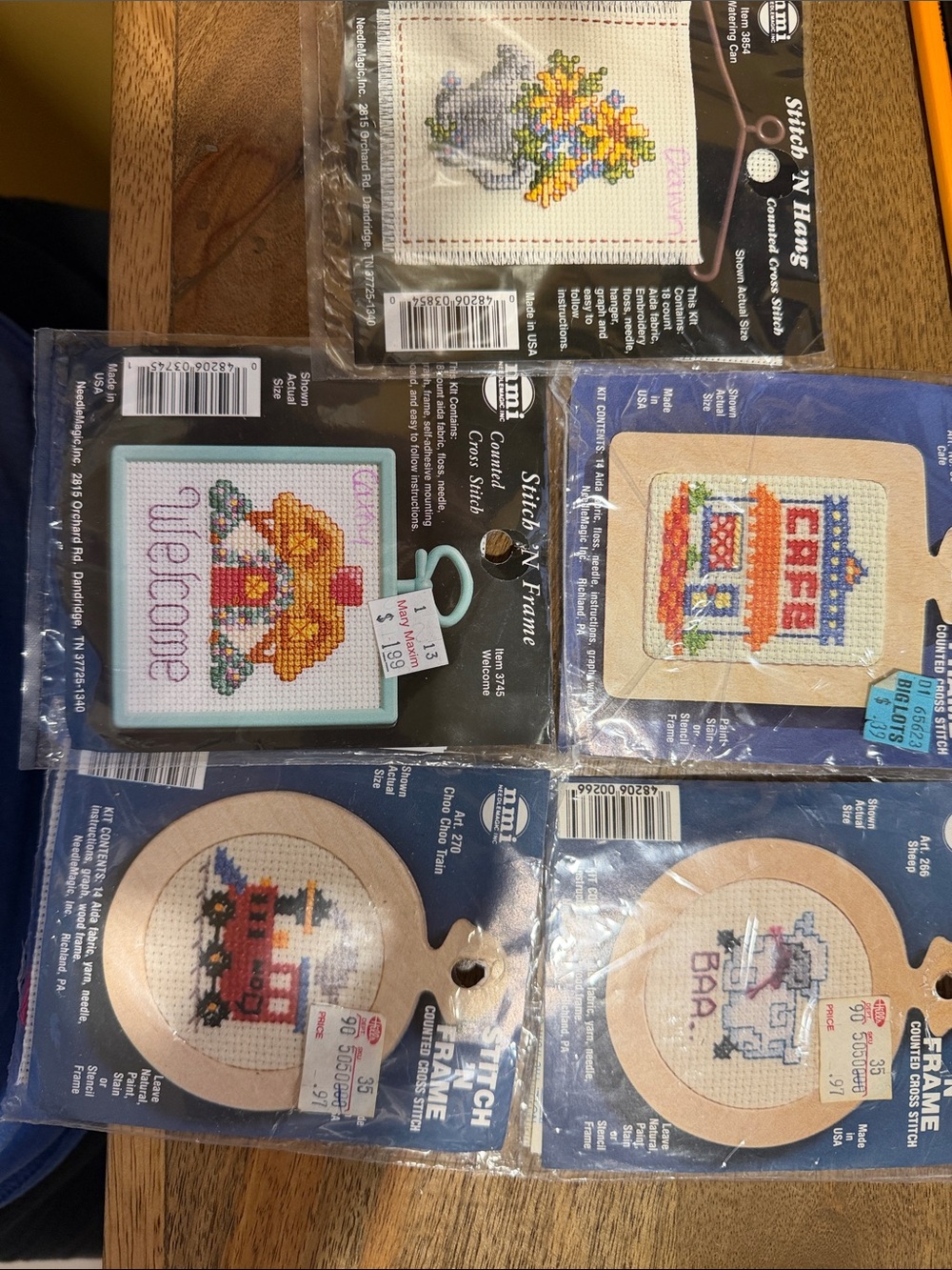 5 Mini Cross Stitch Kits - Assorted designs!